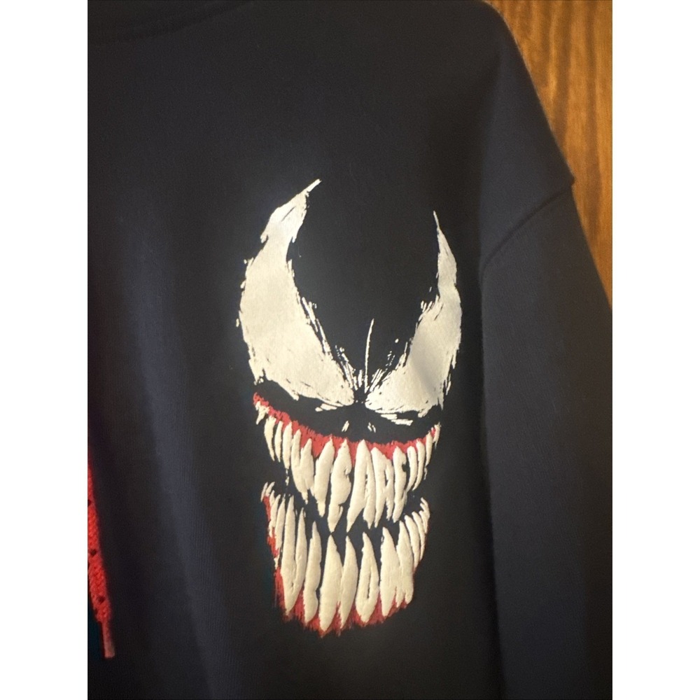 Marvel Venom XL Black Graphic Pullover Hoodie FC Mask Face Comic Sweatshirt - Picture 5 of 8